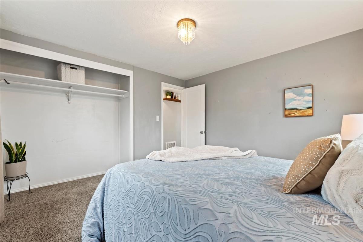 109 E 8th N, Mountain Home, Idaho 83647, 2 Bedrooms, 1 Bathroom, Residential For Sale, Price $228,000,MLS 98968082