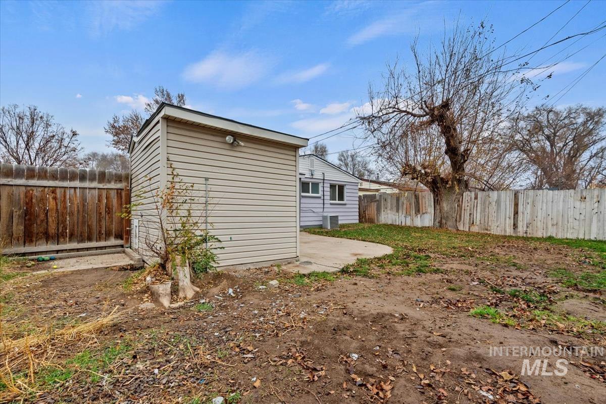 109 E 8th N, Mountain Home, Idaho 83647, 2 Bedrooms, 1 Bathroom, Residential For Sale, Price $228,000,MLS 98968082