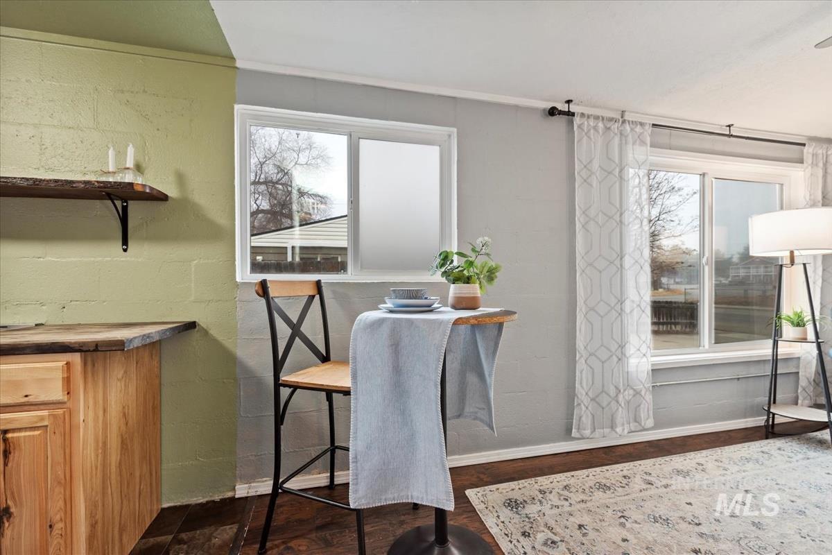 109 E 8th N, Mountain Home, Idaho 83647, 2 Bedrooms, 1 Bathroom, Residential For Sale, Price $228,000,MLS 98968082