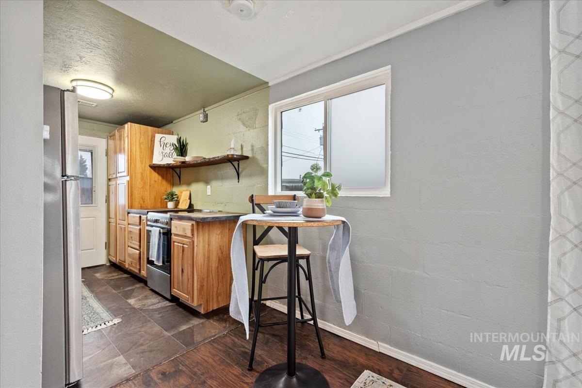 109 E 8th N, Mountain Home, Idaho 83647, 2 Bedrooms, 1 Bathroom, Residential For Sale, Price $228,000,MLS 98968082