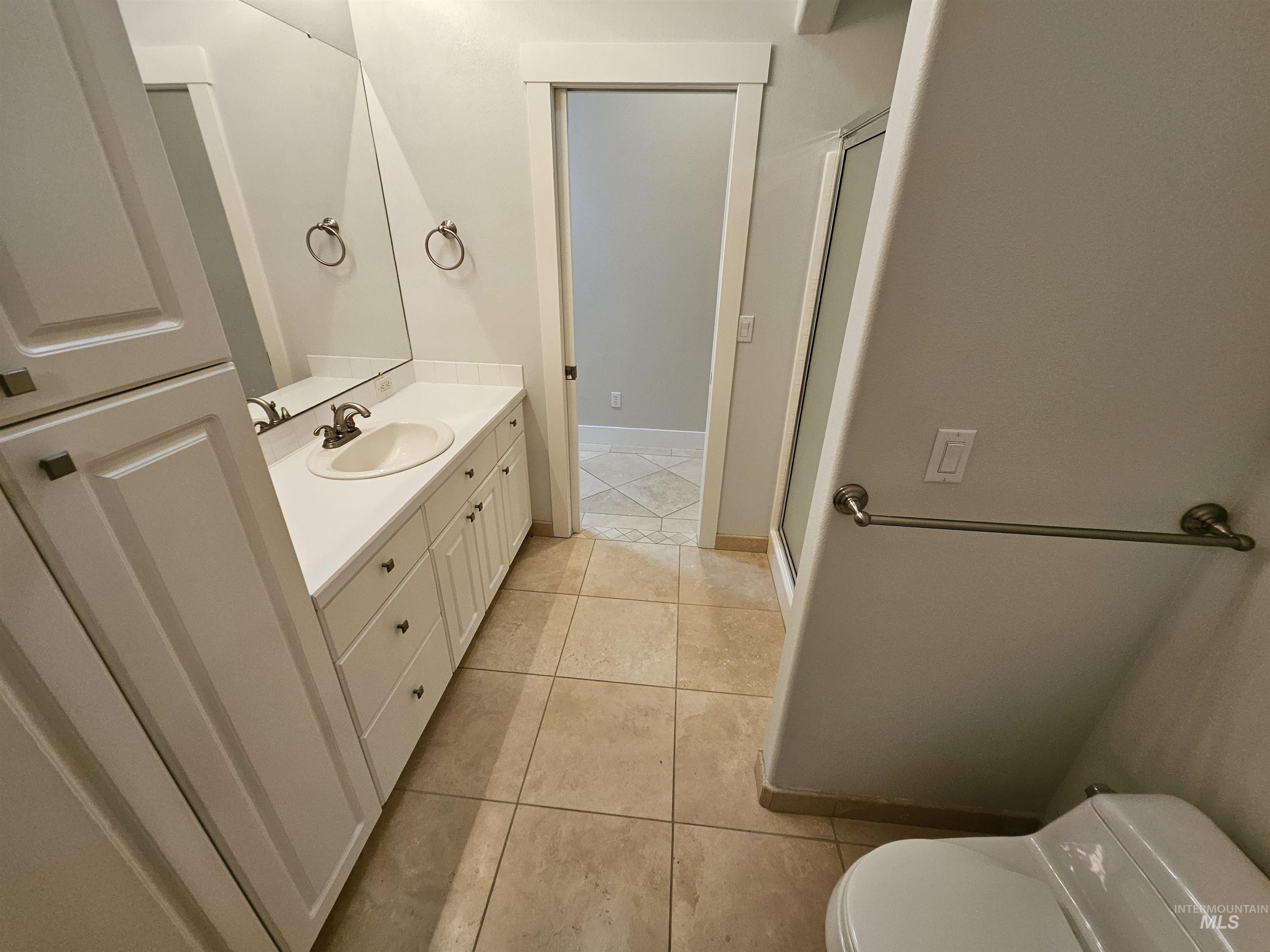 1964 E Summercove Dr, Meridian, Idaho 83646, 4 Bedrooms, 3.5 Bathrooms, Residential For Sale, Price $865,000,MLS 98968084