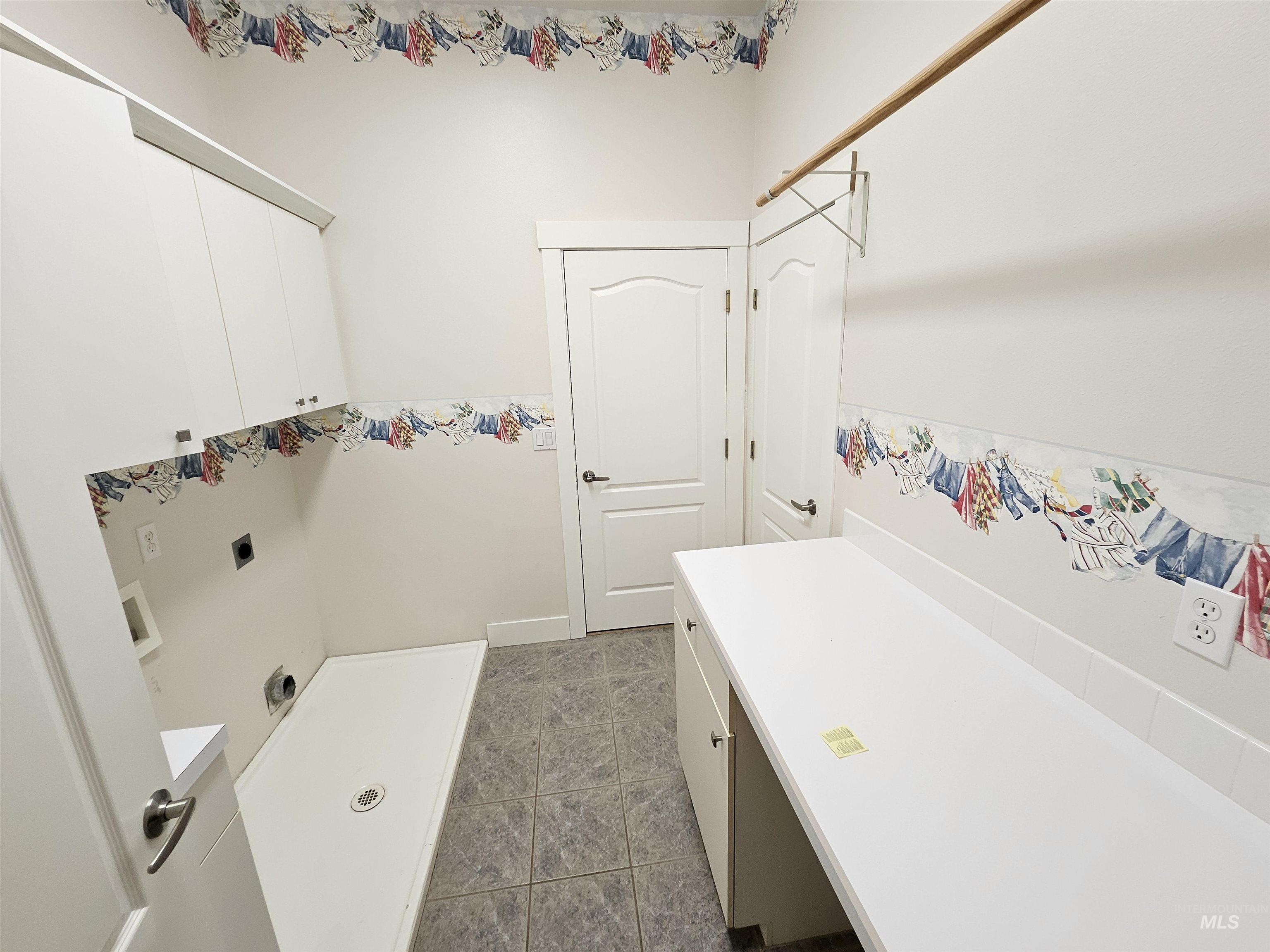 1964 E Summercove Dr, Meridian, Idaho 83646, 4 Bedrooms, 3.5 Bathrooms, Residential For Sale, Price $865,000,MLS 98968084