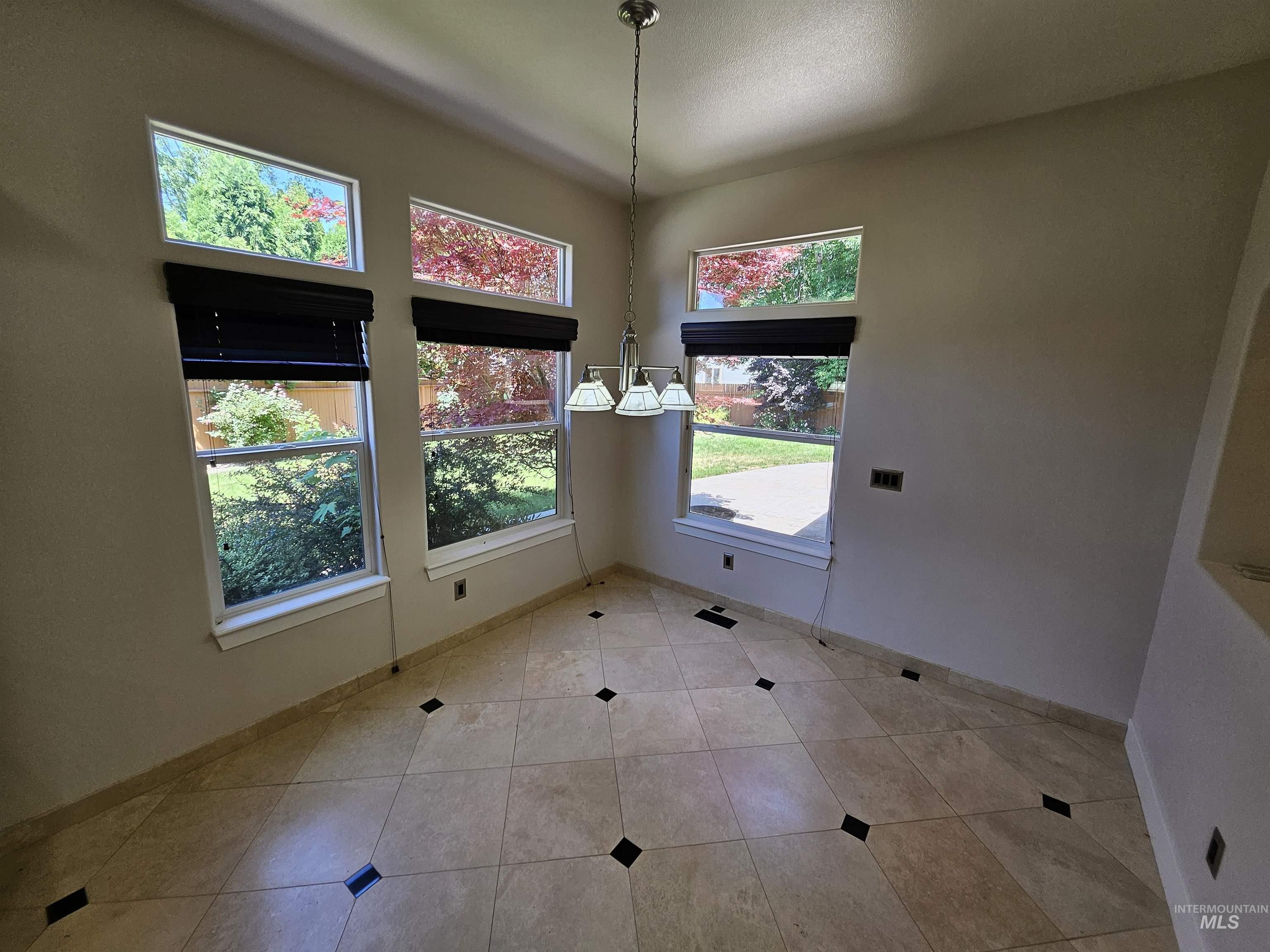 1964 E Summercove Dr, Meridian, Idaho 83646, 4 Bedrooms, 3.5 Bathrooms, Residential For Sale, Price $865,000,MLS 98968084