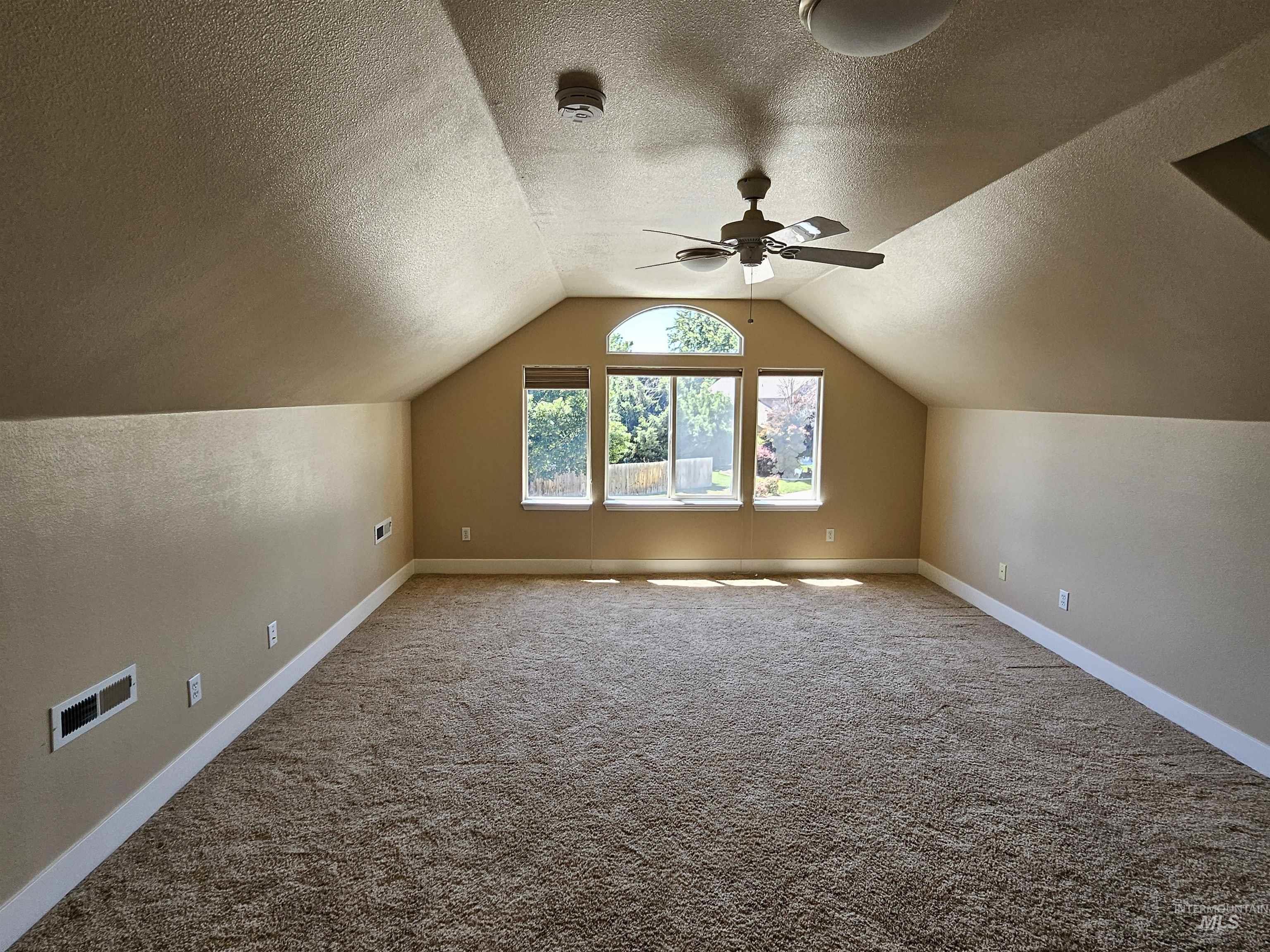 1964 E Summercove Dr, Meridian, Idaho 83646, 4 Bedrooms, 3.5 Bathrooms, Residential For Sale, Price $865,000,MLS 98968084