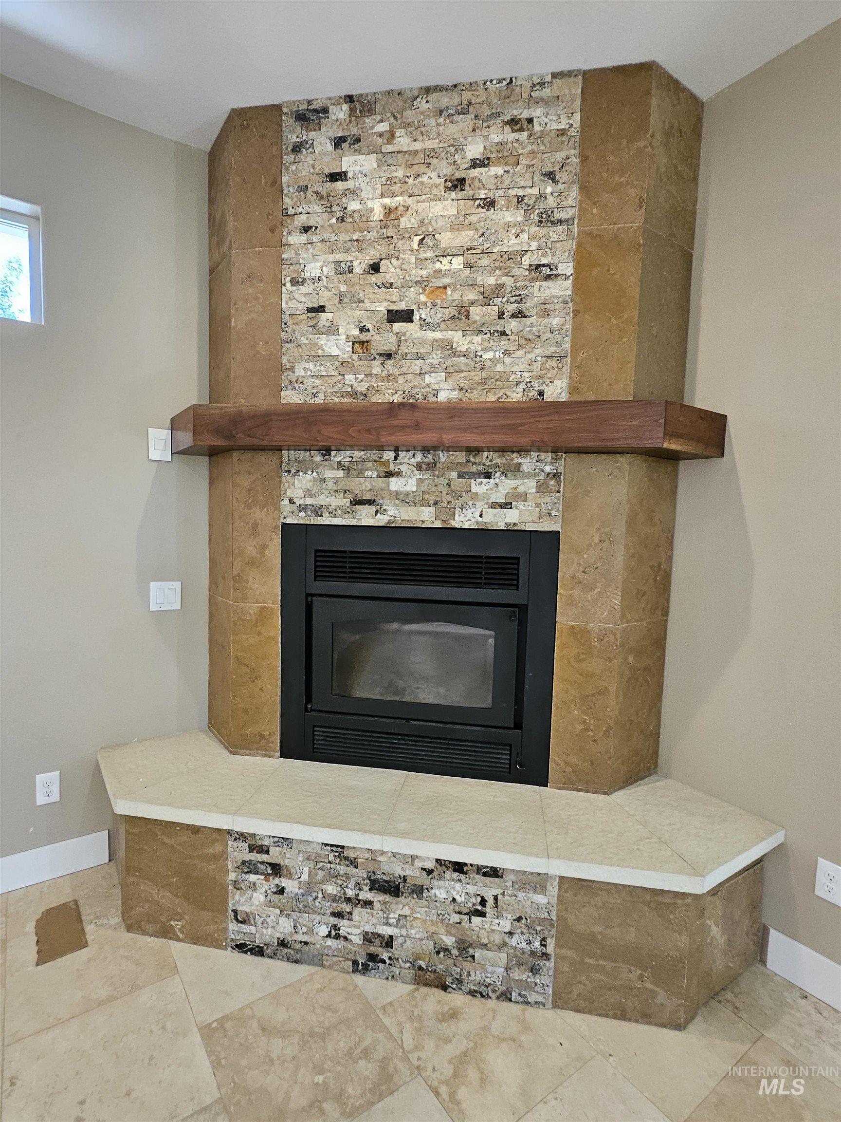 1964 E Summercove Dr, Meridian, Idaho 83646, 4 Bedrooms, 3.5 Bathrooms, Residential For Sale, Price $865,000,MLS 98968084