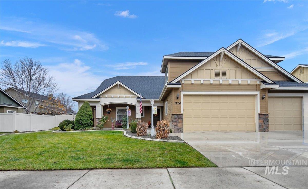 2264 E Comisky St, Meridian, Idaho 83646, 5 Bedrooms, 3 Bathrooms, Residential For Sale, Price $679,500,MLS 98968086