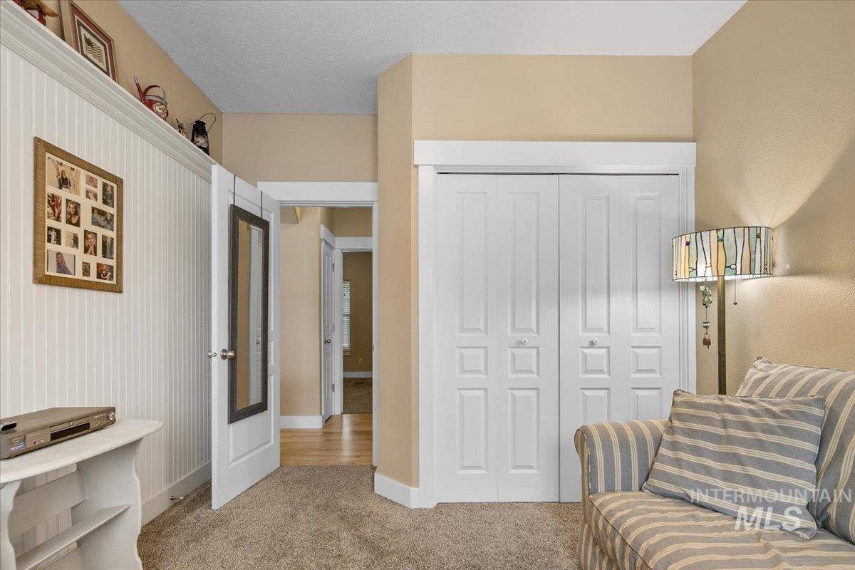 2264 E Comisky St, Meridian, Idaho 83646, 5 Bedrooms, 3 Bathrooms, Residential For Sale, Price $679,500,MLS 98968086