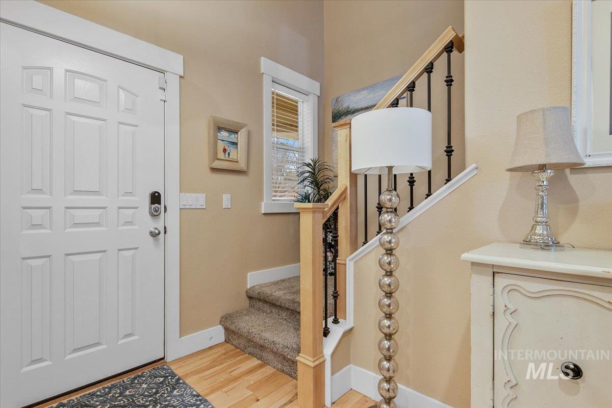 2264 E Comisky St, Meridian, Idaho 83646, 5 Bedrooms, 3 Bathrooms, Residential For Sale, Price $679,500,MLS 98968086