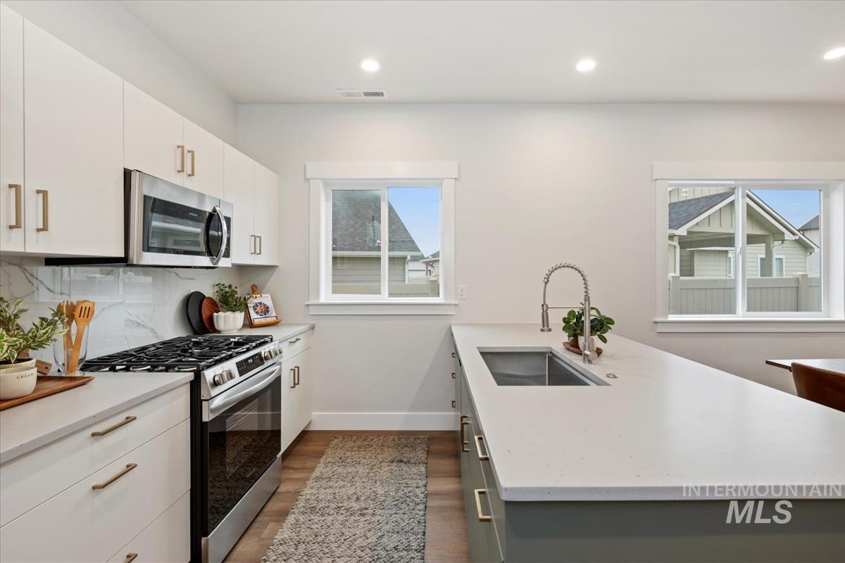 11694 W Bird Rock Dr, Nampa, Idaho 83686, 3 Bedrooms, 2.5 Bathrooms, Residential For Sale, Price $409,900,MLS 98968087