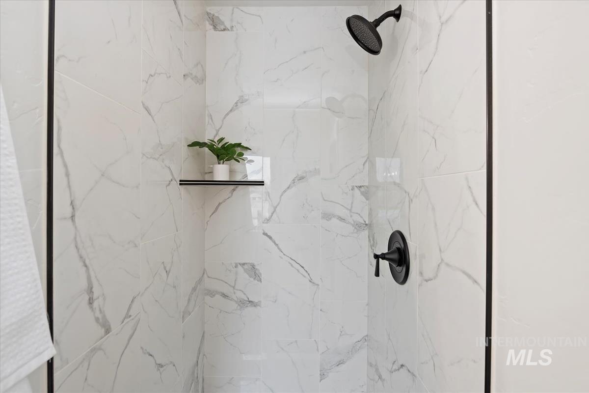 11694 W Bird Rock Dr, Nampa, Idaho 83686, 3 Bedrooms, 2.5 Bathrooms, Residential For Sale, Price $409,900,MLS 98968087