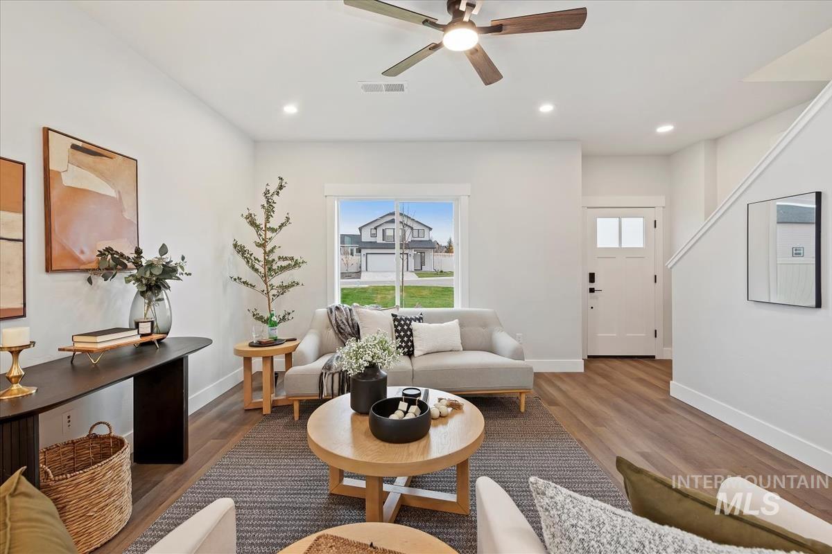 11694 W Bird Rock Dr, Nampa, Idaho 83686, 3 Bedrooms, 2.5 Bathrooms, Residential For Sale, Price $409,900,MLS 98968087