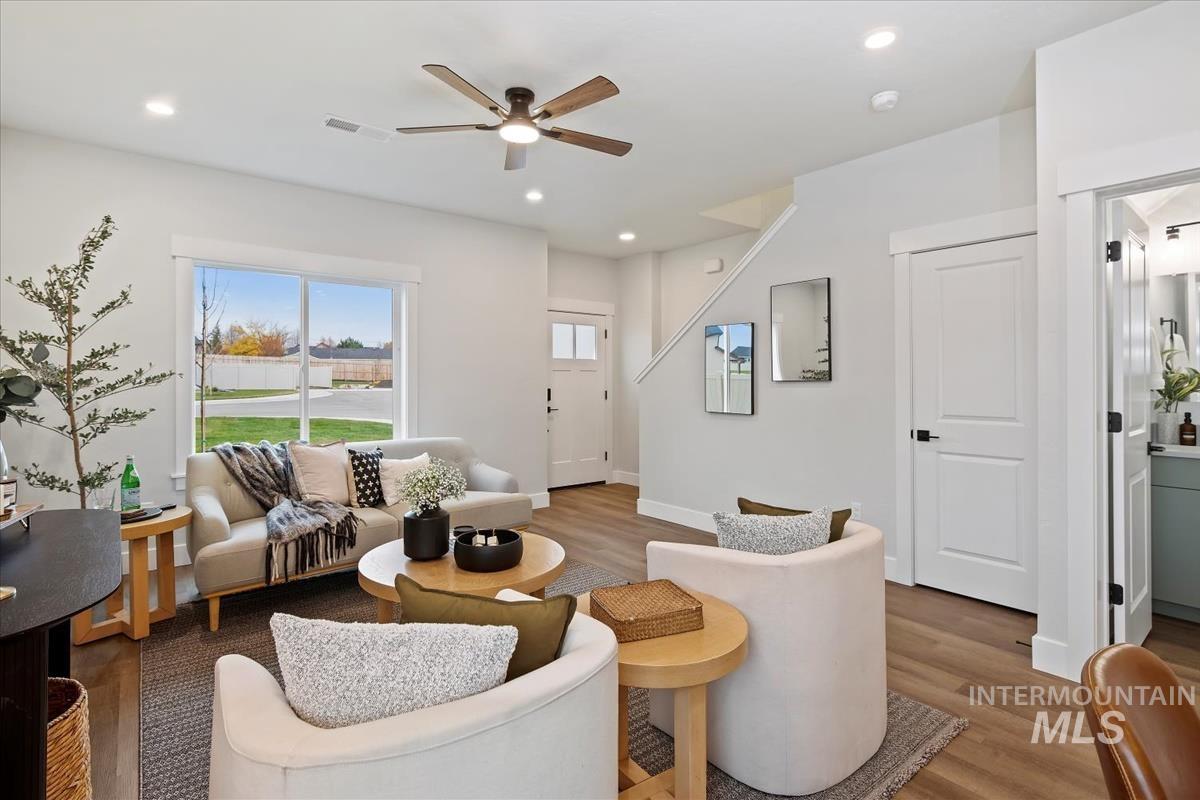 11694 W Bird Rock Dr, Nampa, Idaho 83686, 3 Bedrooms, 2.5 Bathrooms, Residential For Sale, Price $409,900,MLS 98968087