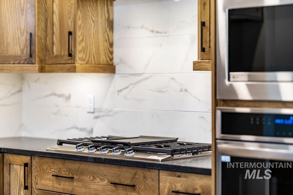 2910 Cottonwood Ln, Emmett, Idaho 83716, 3 Bedrooms, 2 Bathrooms, Residential For Sale, Price $824,900,MLS 98968089