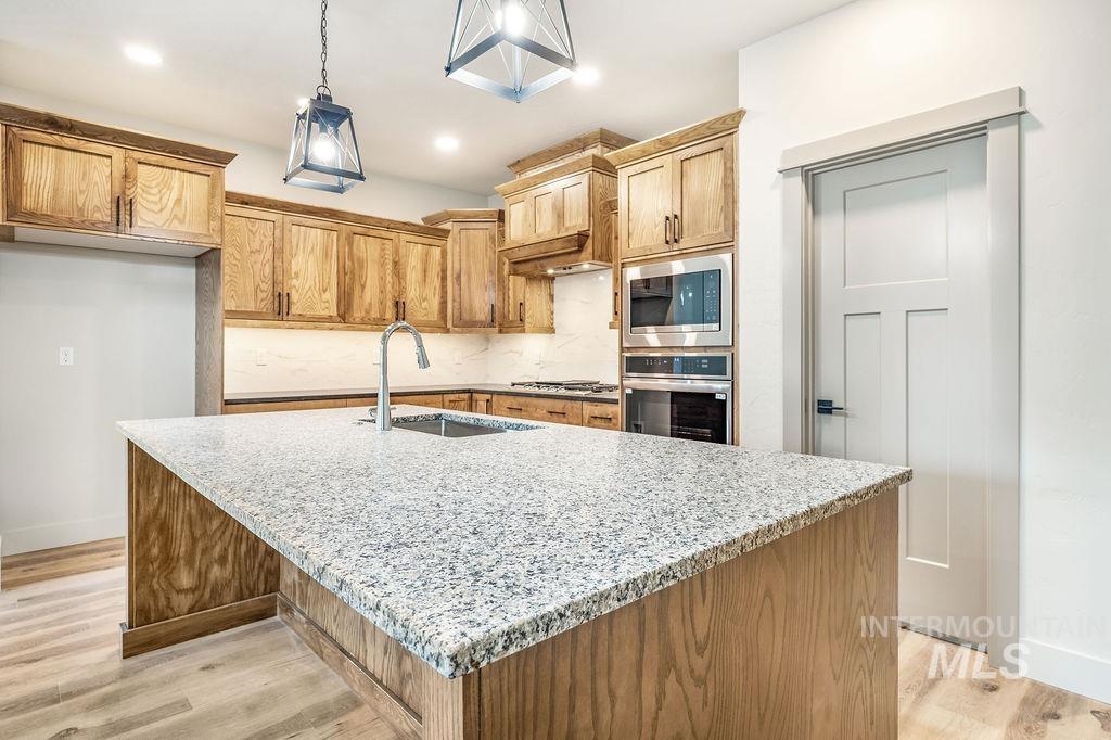 2910 Cottonwood Ln, Emmett, Idaho 83716, 3 Bedrooms, 2 Bathrooms, Residential For Sale, Price $824,900,MLS 98968089