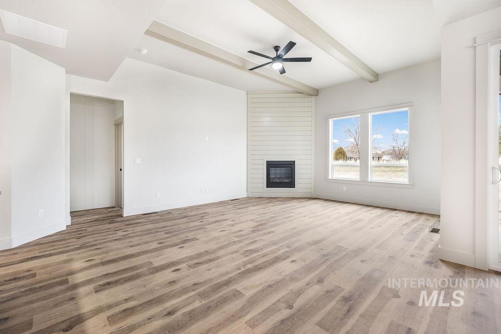 2910 Cottonwood Ln, Emmett, Idaho 83716, 3 Bedrooms, 2 Bathrooms, Residential For Sale, Price $824,900,MLS 98968089