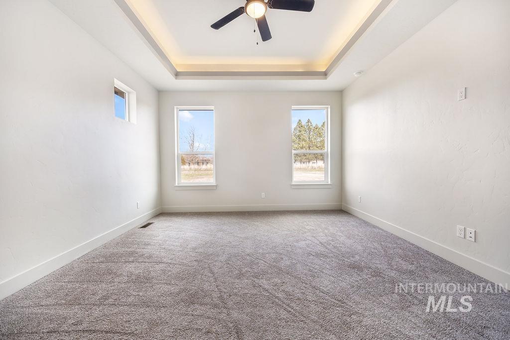 2910 Cottonwood Ln, Emmett, Idaho 83716, 3 Bedrooms, 2 Bathrooms, Residential For Sale, Price $824,900,MLS 98968089