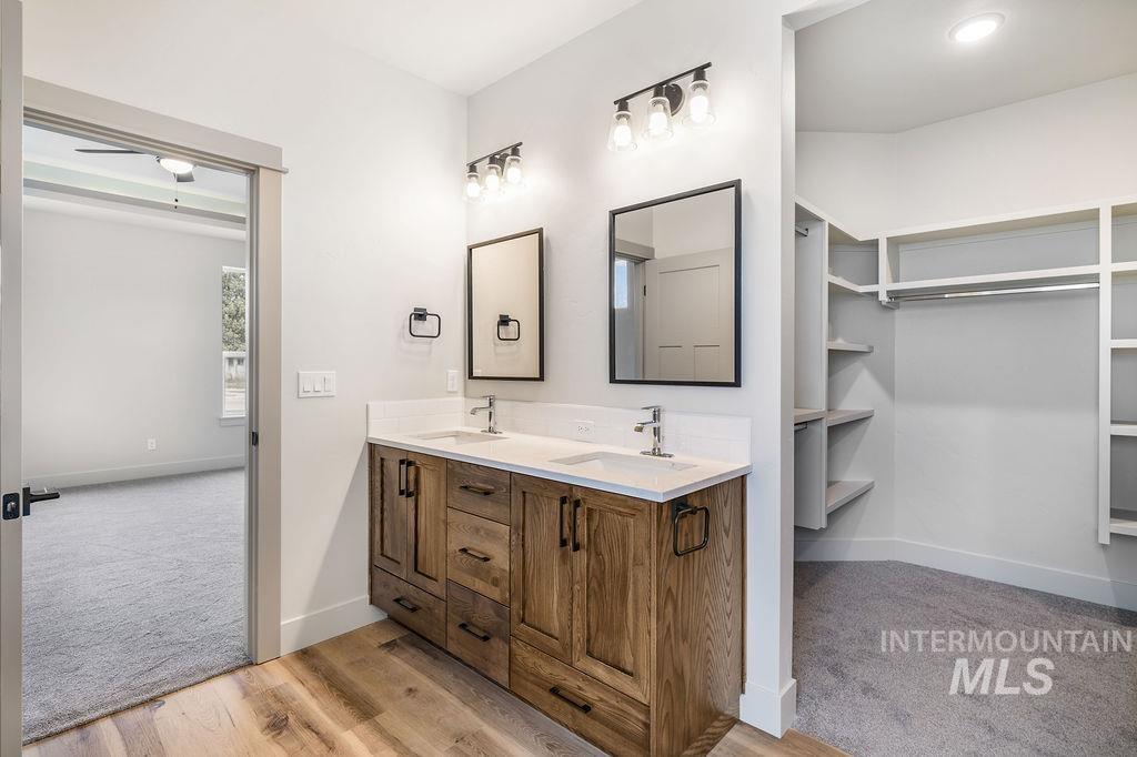 2910 Cottonwood Ln, Emmett, Idaho 83716, 3 Bedrooms, 2 Bathrooms, Residential For Sale, Price $824,900,MLS 98968089