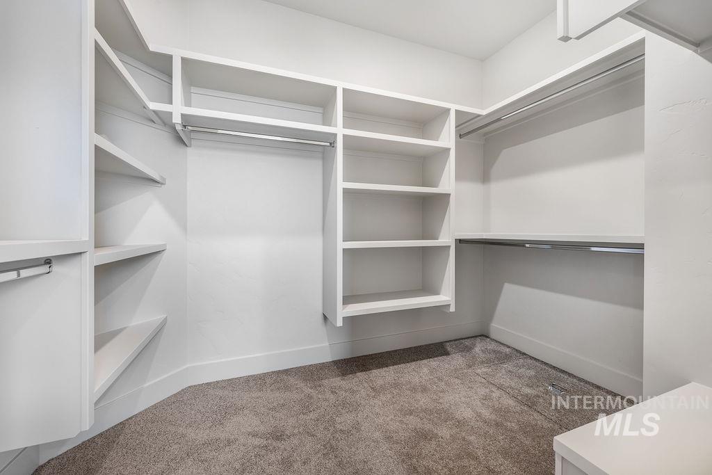 2910 Cottonwood Ln, Emmett, Idaho 83716, 3 Bedrooms, 2 Bathrooms, Residential For Sale, Price $824,900,MLS 98968089