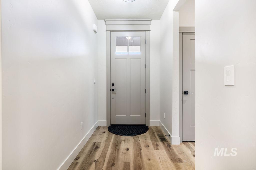 2910 Cottonwood Ln, Emmett, Idaho 83716, 3 Bedrooms, 2 Bathrooms, Residential For Sale, Price $824,900,MLS 98968089