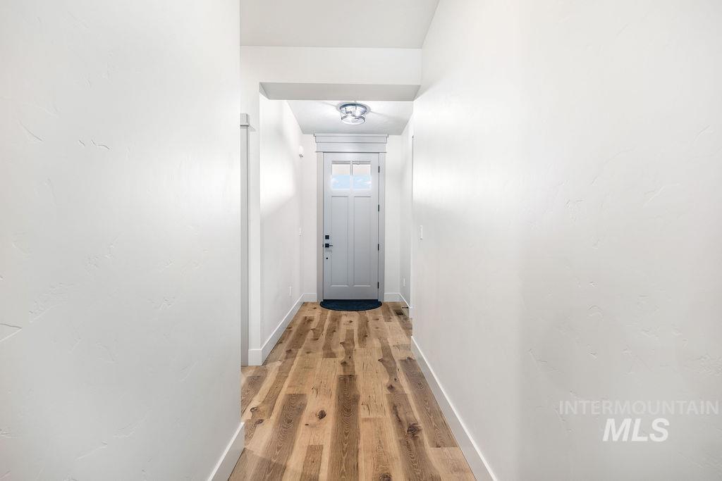 2910 Cottonwood Ln, Emmett, Idaho 83716, 3 Bedrooms, 2 Bathrooms, Residential For Sale, Price $824,900,MLS 98968089