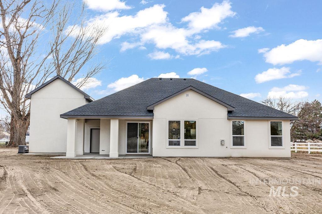 2910 Cottonwood Ln, Emmett, Idaho 83716, 3 Bedrooms, 2 Bathrooms, Residential For Sale, Price $824,900,MLS 98968089