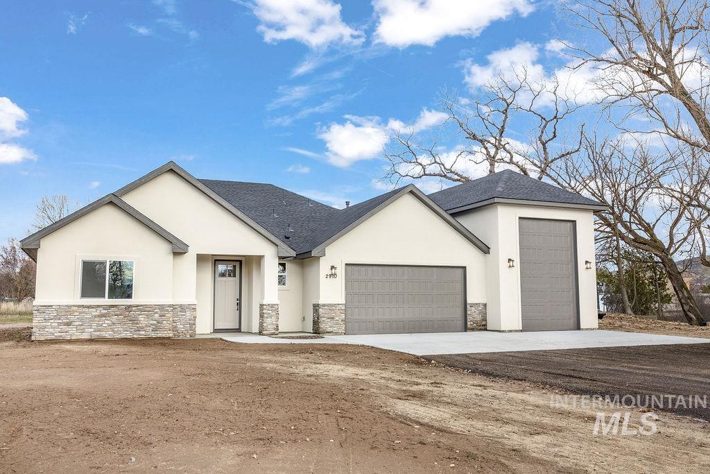 2910 Cottonwood Ln, Emmett, Idaho 83716, 3 Bedrooms, 2 Bathrooms, Residential For Sale, Price $824,900,MLS 98968089