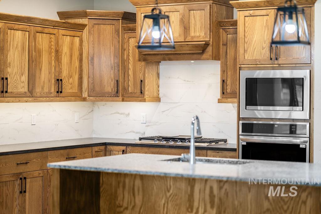 2910 Cottonwood Ln, Emmett, Idaho 83716, 3 Bedrooms, 2 Bathrooms, Residential For Sale, Price $824,900,MLS 98968089