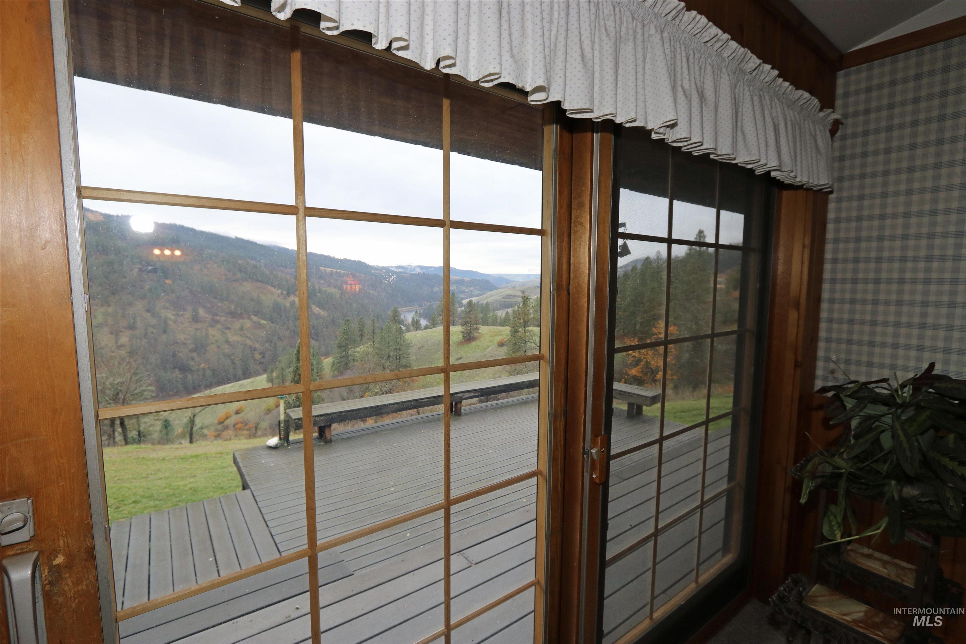 20044 Orchard Lane, Lenore, Idaho 83541, 2 Bedrooms, 2 Bathrooms, Residential For Sale, Price $775,000,MLS 98968090