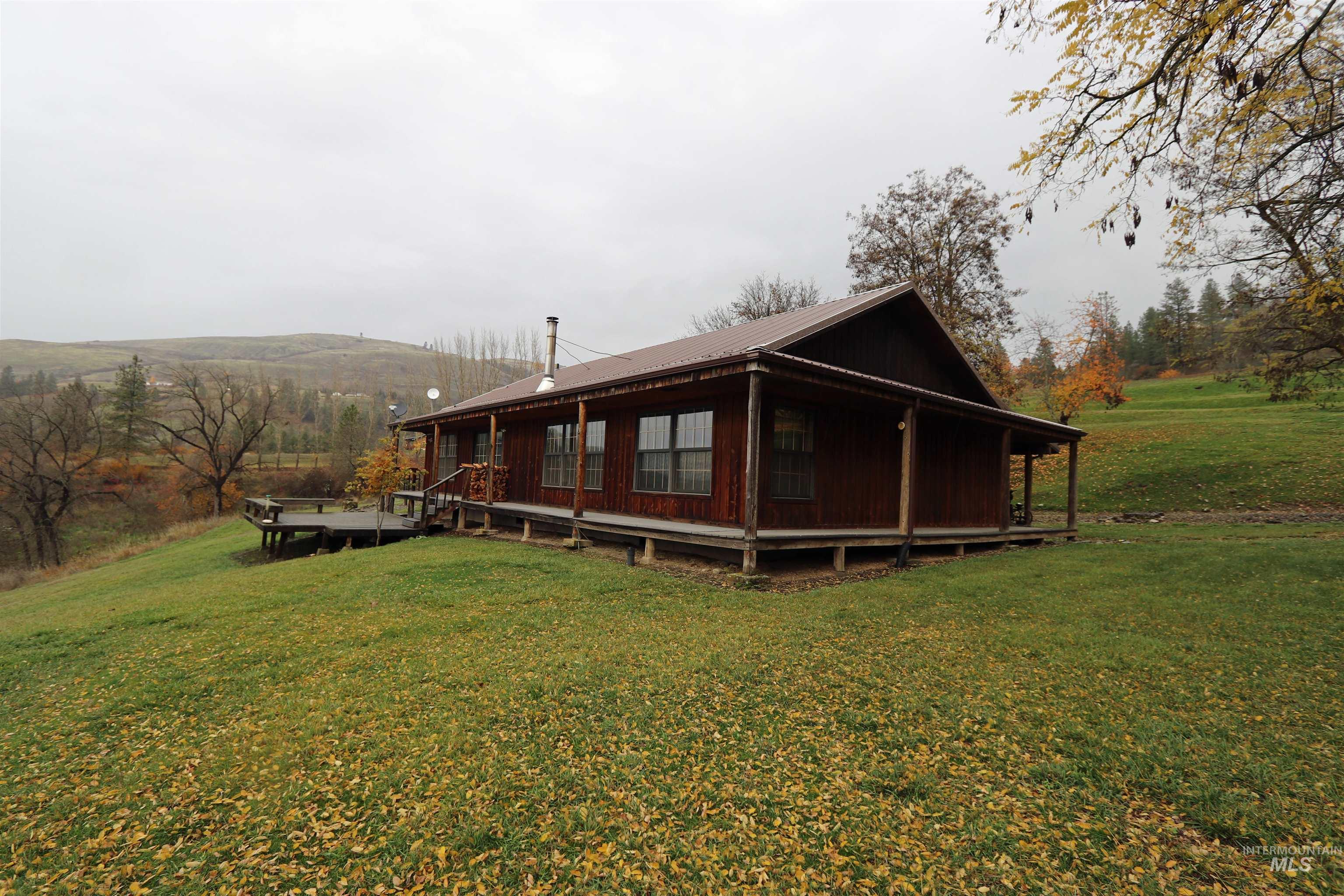 20044 Orchard Lane, Lenore, Idaho 83541, 2 Bedrooms, 2 Bathrooms, Residential For Sale, Price $775,000,MLS 98968090