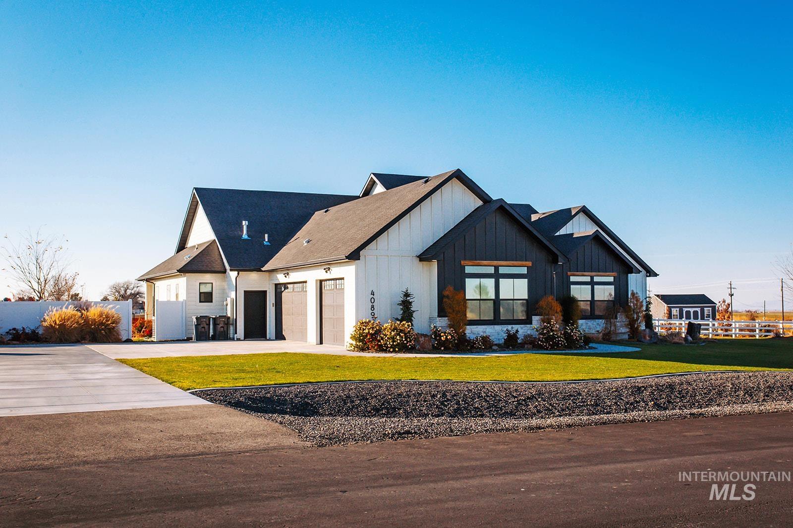 4089 N 2280 E, Filer, Idaho 83328, 5 Bedrooms, 3 Bathrooms, Residential For Sale, Price $899,000, 98968091