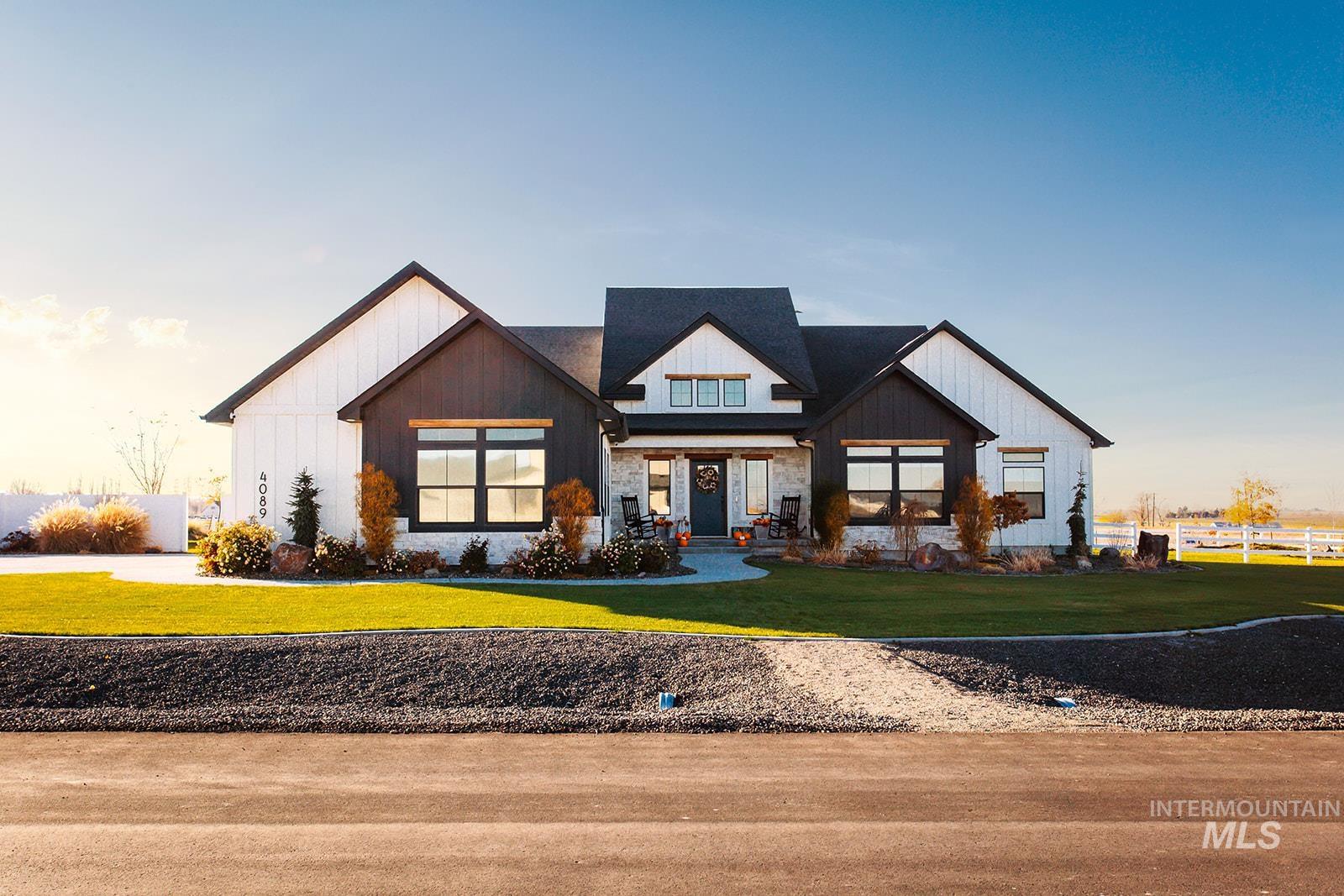 4089 N 2280 E, Filer, Idaho 83328, 5 Bedrooms, 3 Bathrooms, Residential For Sale, Price $899,000,MLS 98968091