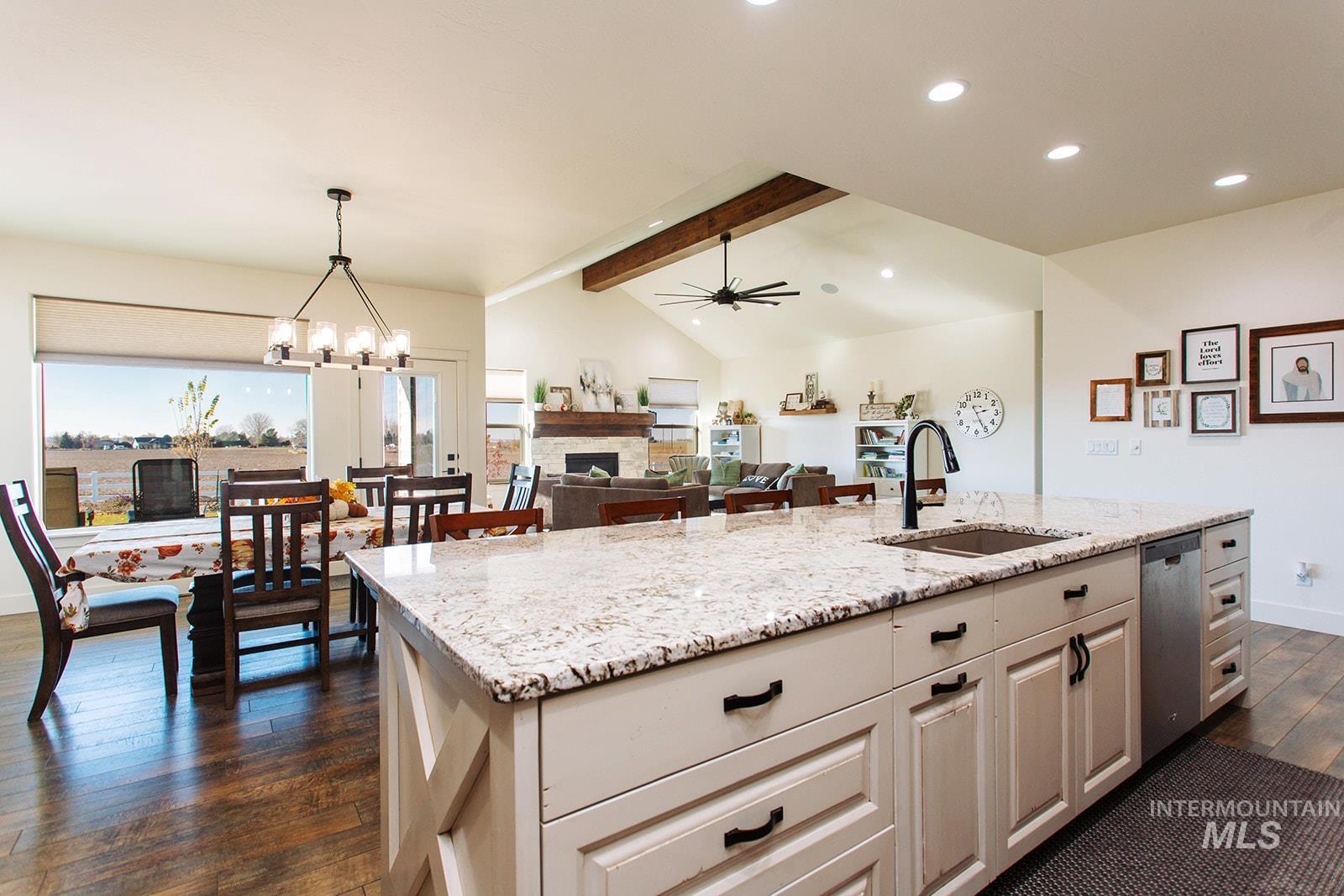 4089 N 2280 E, Filer, Idaho 83328, 5 Bedrooms, 3 Bathrooms, Residential For Sale, Price $899,000,MLS 98968091