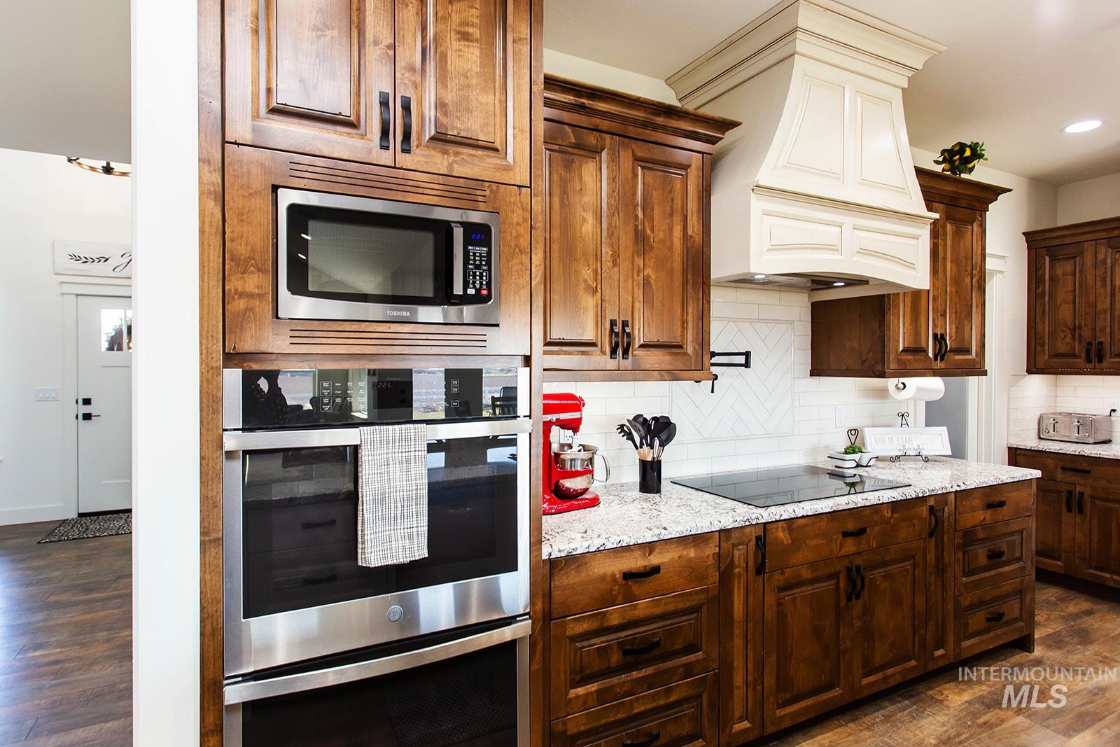 4089 N 2280 E, Filer, Idaho 83328, 5 Bedrooms, 3 Bathrooms, Residential For Sale, Price $899,000,MLS 98968091