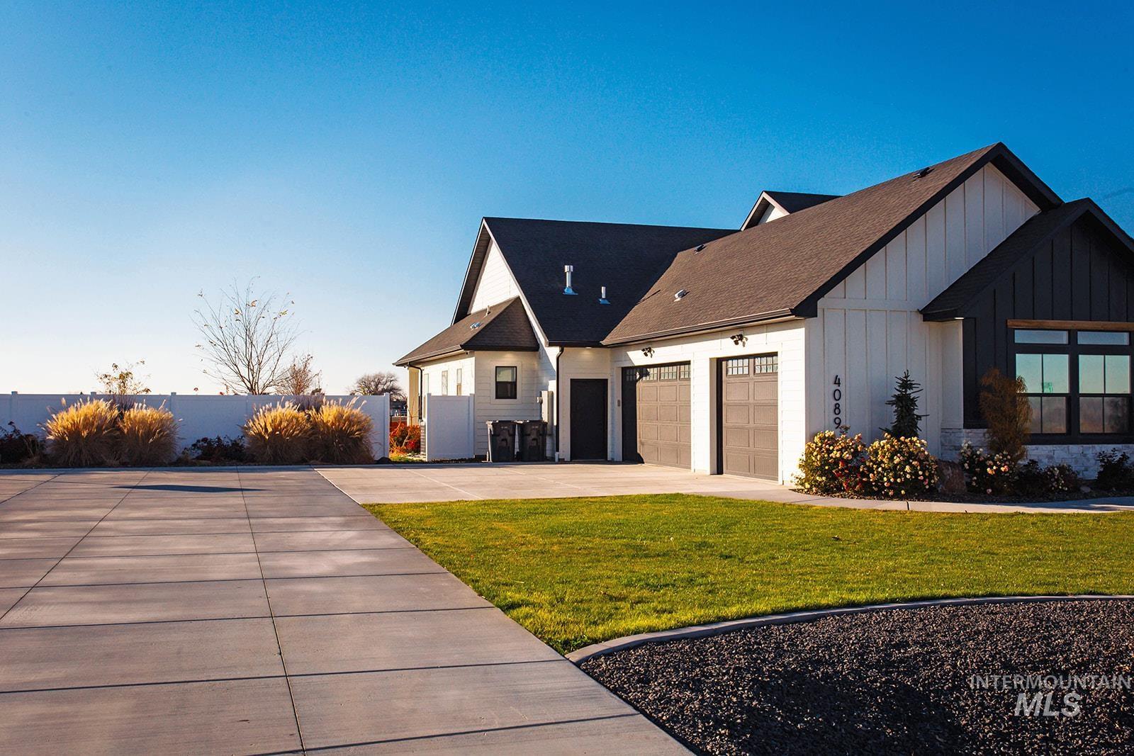 4089 N 2280 E, Filer, Idaho 83328, 5 Bedrooms, 3 Bathrooms, Residential For Sale, Price $899,000, 98968091