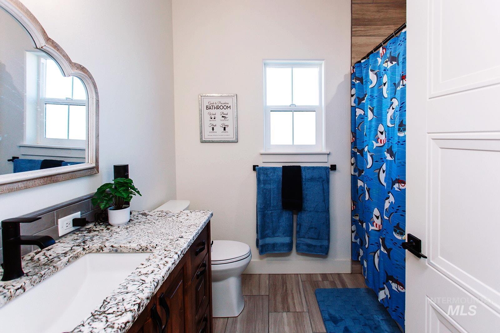 4089 N 2280 E, Filer, Idaho 83328, 5 Bedrooms, 3 Bathrooms, Residential For Sale, Price $899,000,MLS 98968091