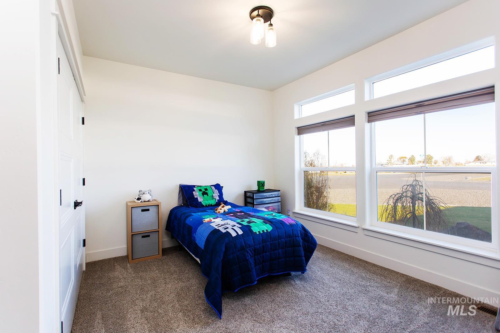 4089 N 2280 E, Filer, Idaho 83328, 5 Bedrooms, 3 Bathrooms, Residential For Sale, Price $899,000,MLS 98968091