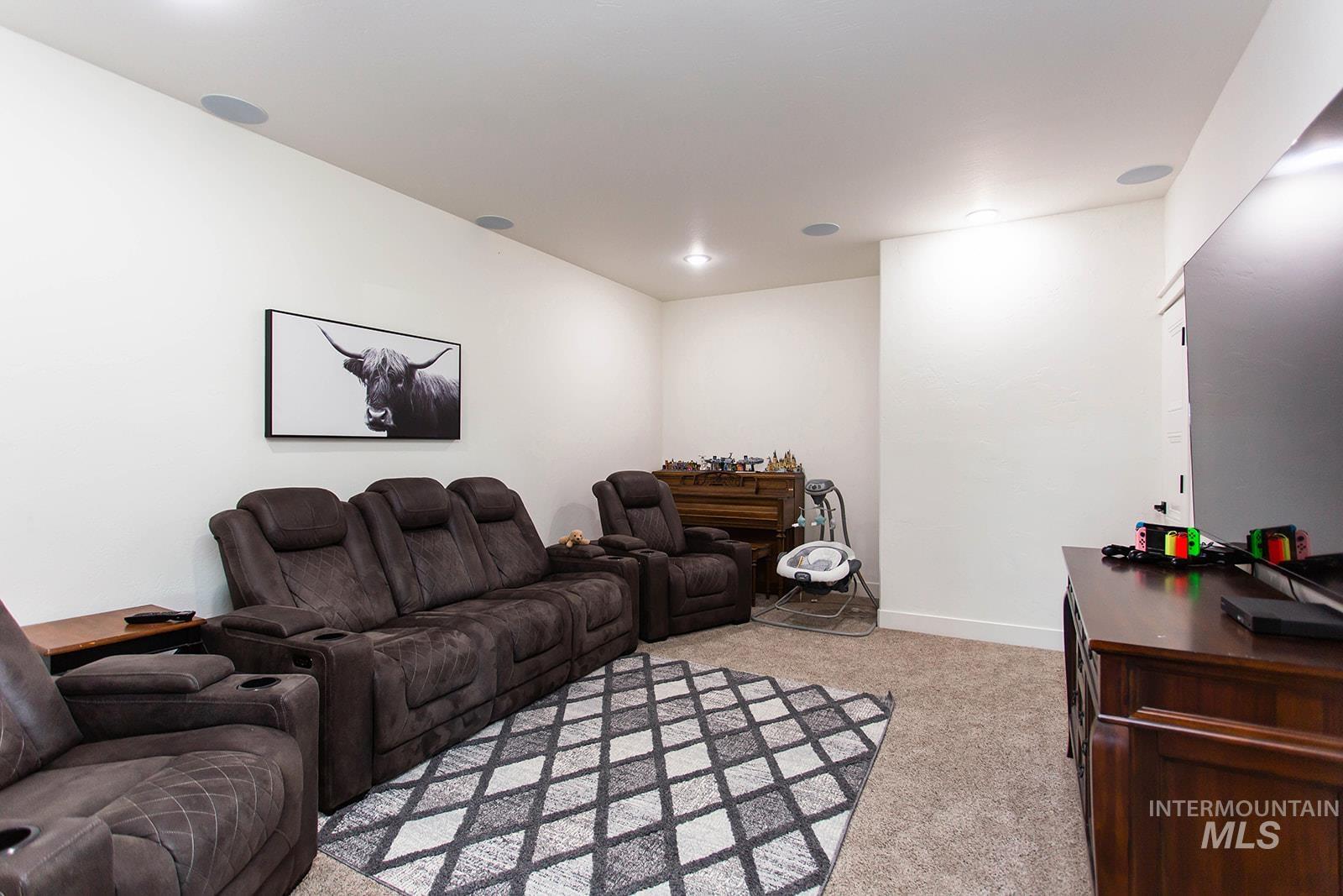 4089 N 2280 E, Filer, Idaho 83328, 5 Bedrooms, 3 Bathrooms, Residential For Sale, Price $899,000,MLS 98968091