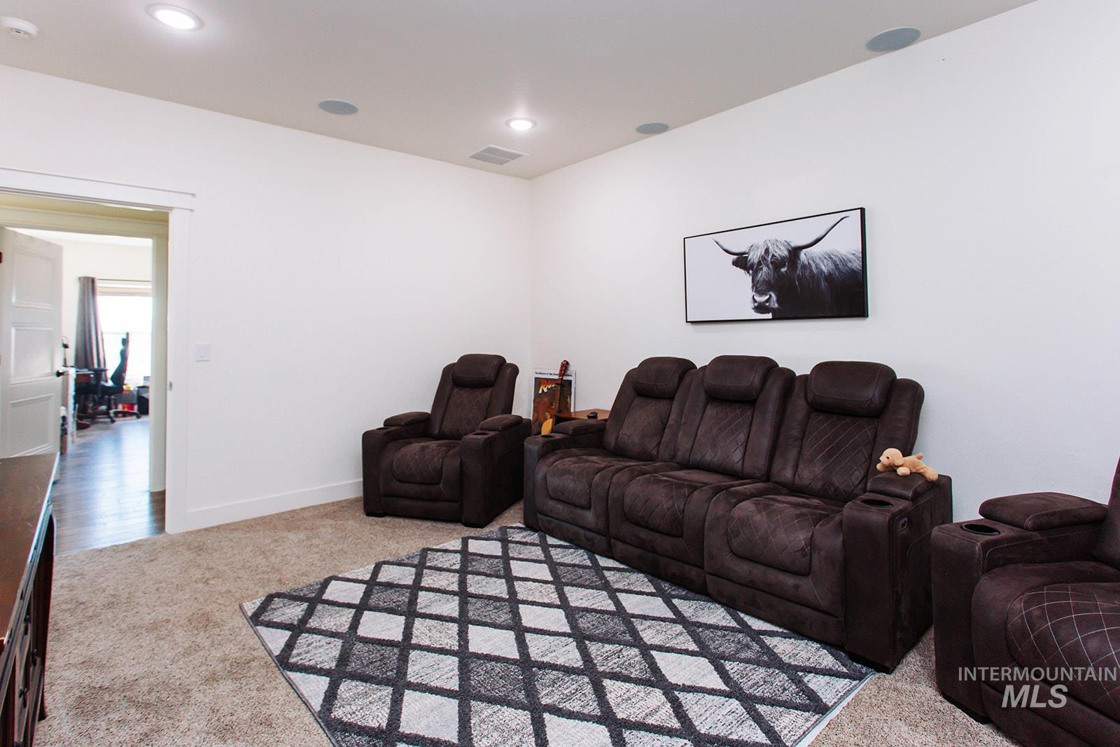 4089 N 2280 E, Filer, Idaho 83328, 5 Bedrooms, 3 Bathrooms, Residential For Sale, Price $899,000,MLS 98968091