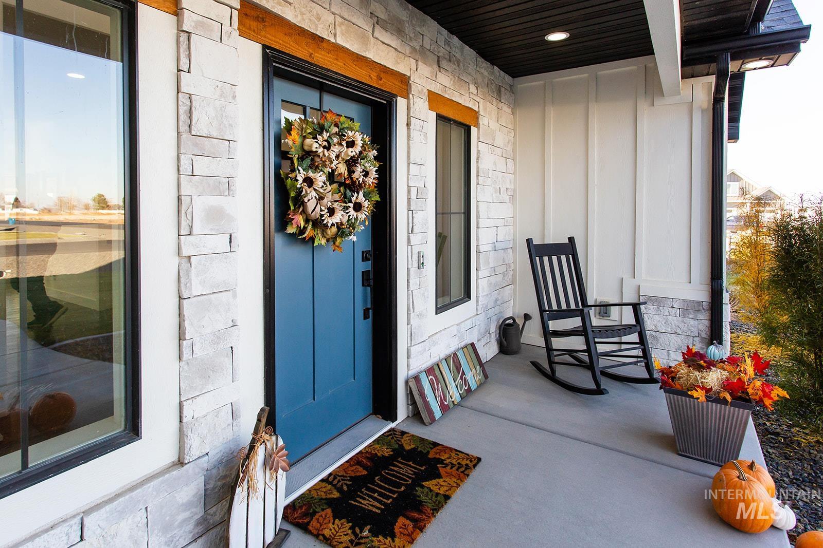 4089 N 2280 E, Filer, Idaho 83328, 5 Bedrooms, 3 Bathrooms, Residential For Sale, Price $899,000,MLS 98968091