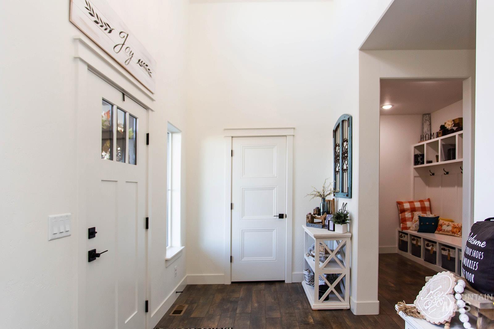 4089 N 2280 E, Filer, Idaho 83328, 5 Bedrooms, 3 Bathrooms, Residential For Sale, Price $899,000,MLS 98968091