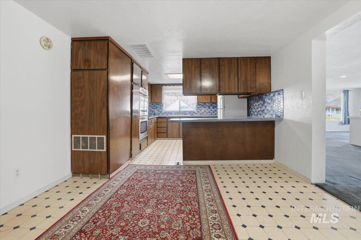 303 W 1st St, Middleton, Idaho 83644, 3 Bedrooms, 1.5 Bathrooms, Residential For Sale, Price $365,000,MLS 98968093