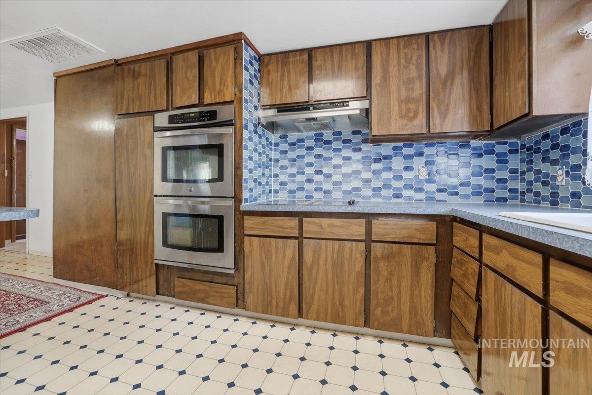 303 W 1st St, Middleton, Idaho 83644, 3 Bedrooms, 1.5 Bathrooms, Residential For Sale, Price $365,000,MLS 98968093