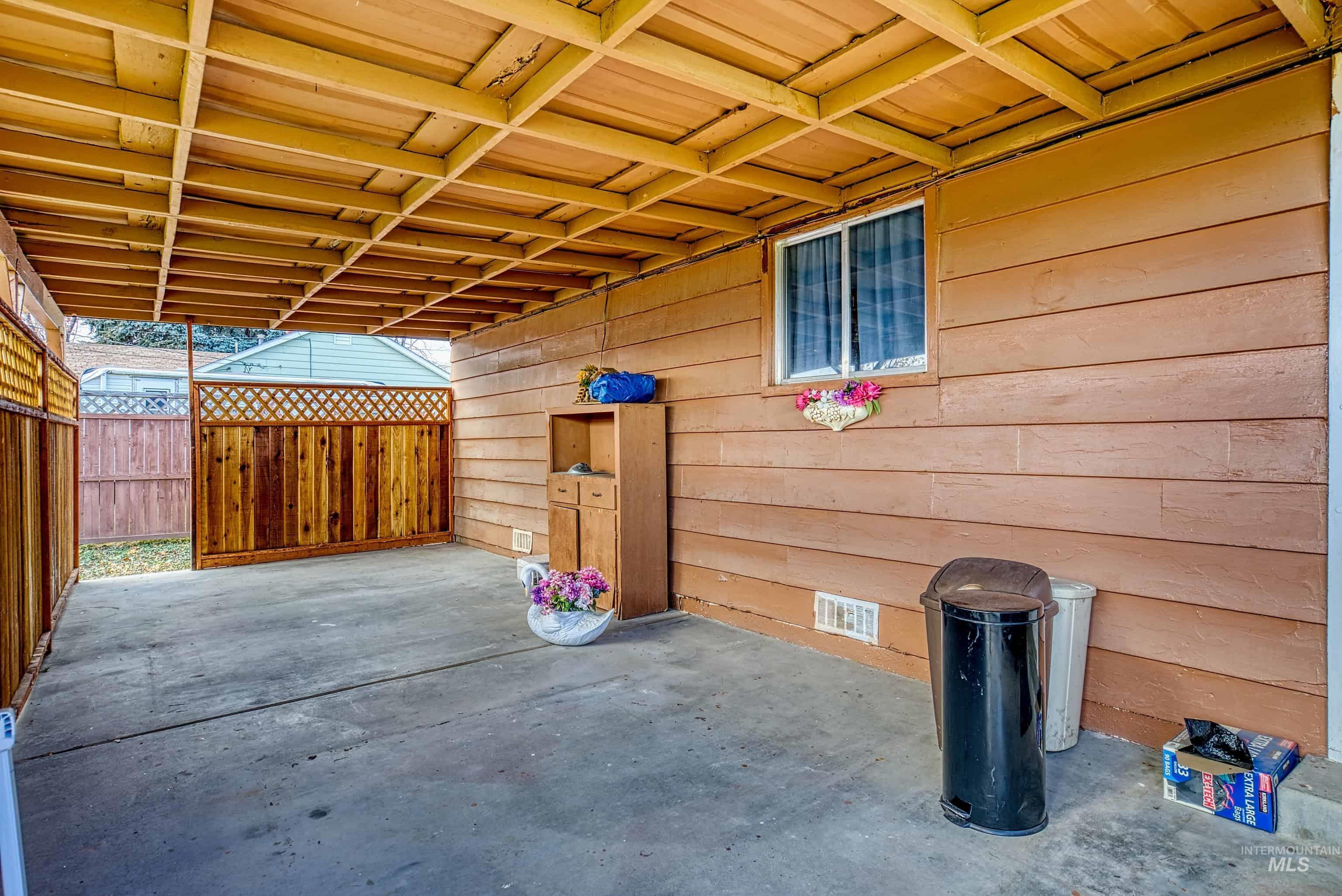 303 W 1st St, Middleton, Idaho 83644, 3 Bedrooms, 1.5 Bathrooms, Residential For Sale, Price $365,000,MLS 98968093