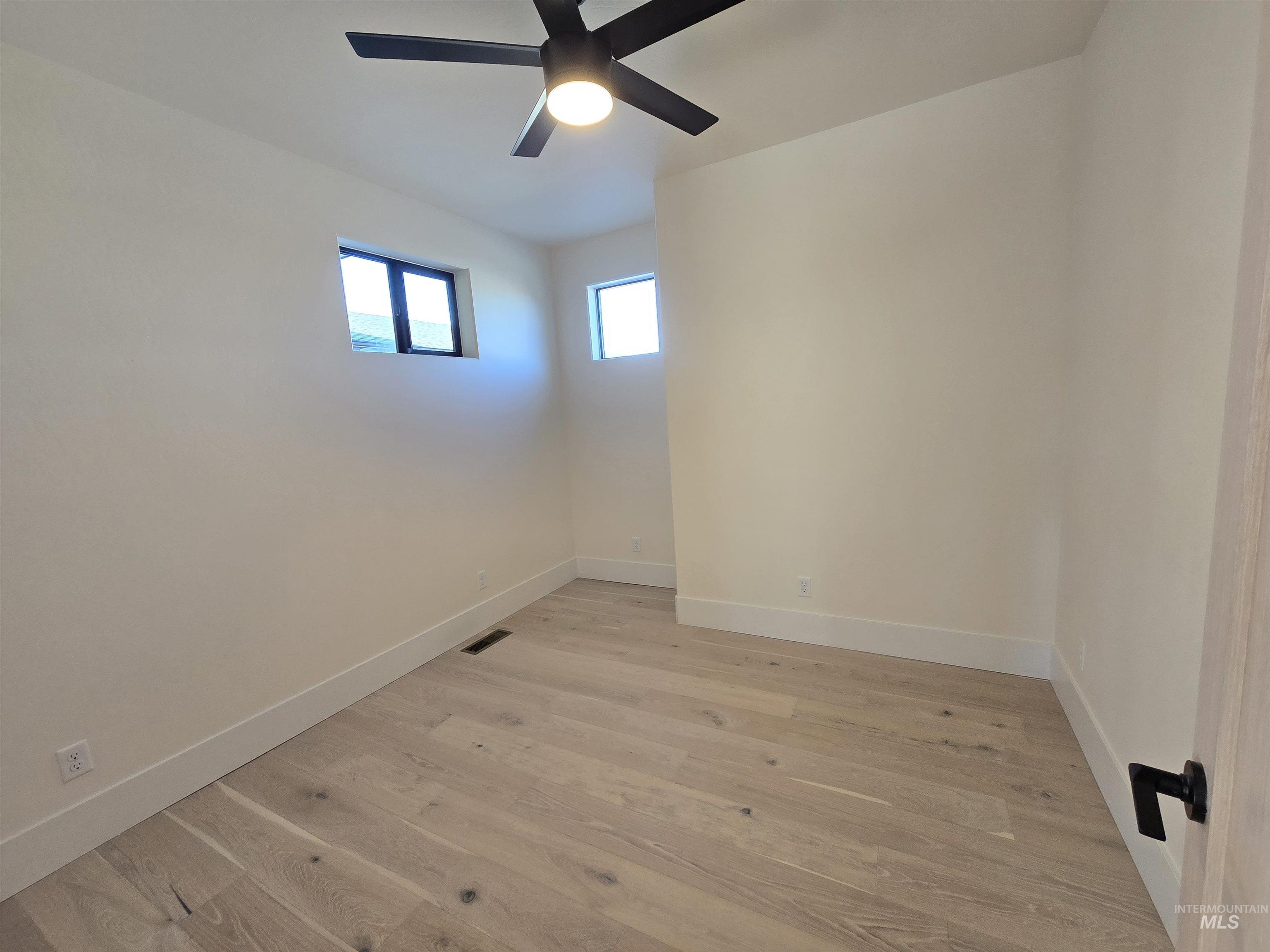 1517 Mountain View Dr., Twin Falls, Idaho 83301, 4 Bedrooms, 3 Bathrooms, Residential For Sale, Price $795,000,MLS 98968095