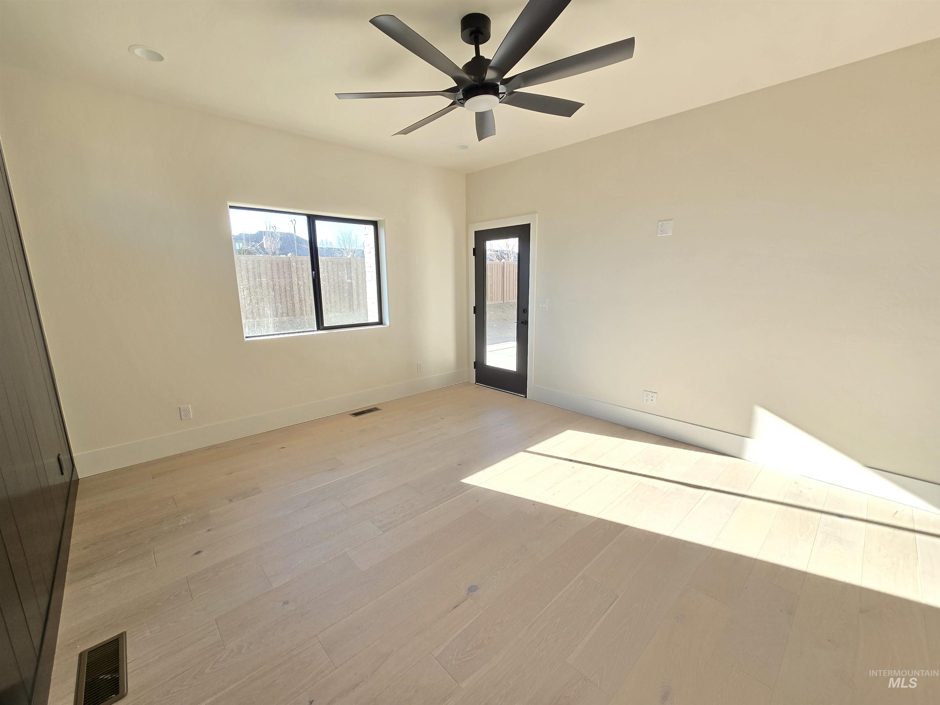 1517 Mountain View Dr., Twin Falls, Idaho 83301, 4 Bedrooms, 3 Bathrooms, Residential For Sale, Price $795,000,MLS 98968095