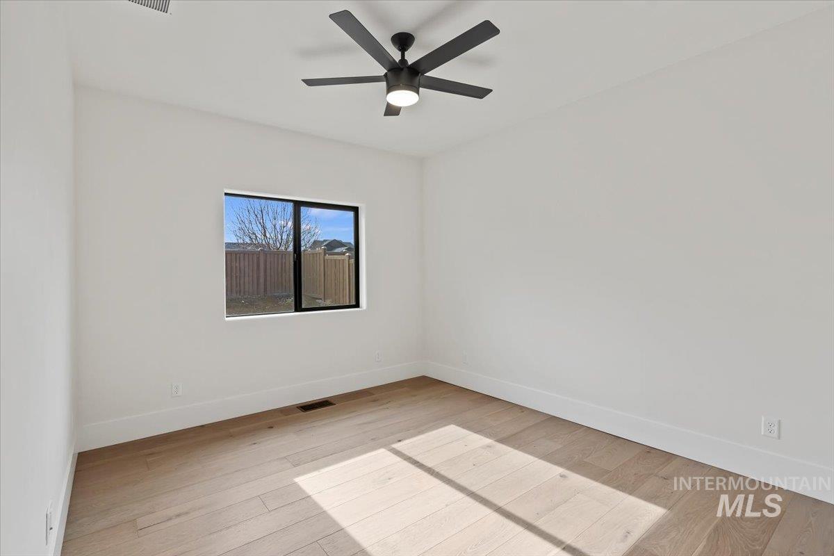 1517 Mountain View Dr., Twin Falls, Idaho 83301, 4 Bedrooms, 3 Bathrooms, Residential For Sale, Price $795,000, 98968095