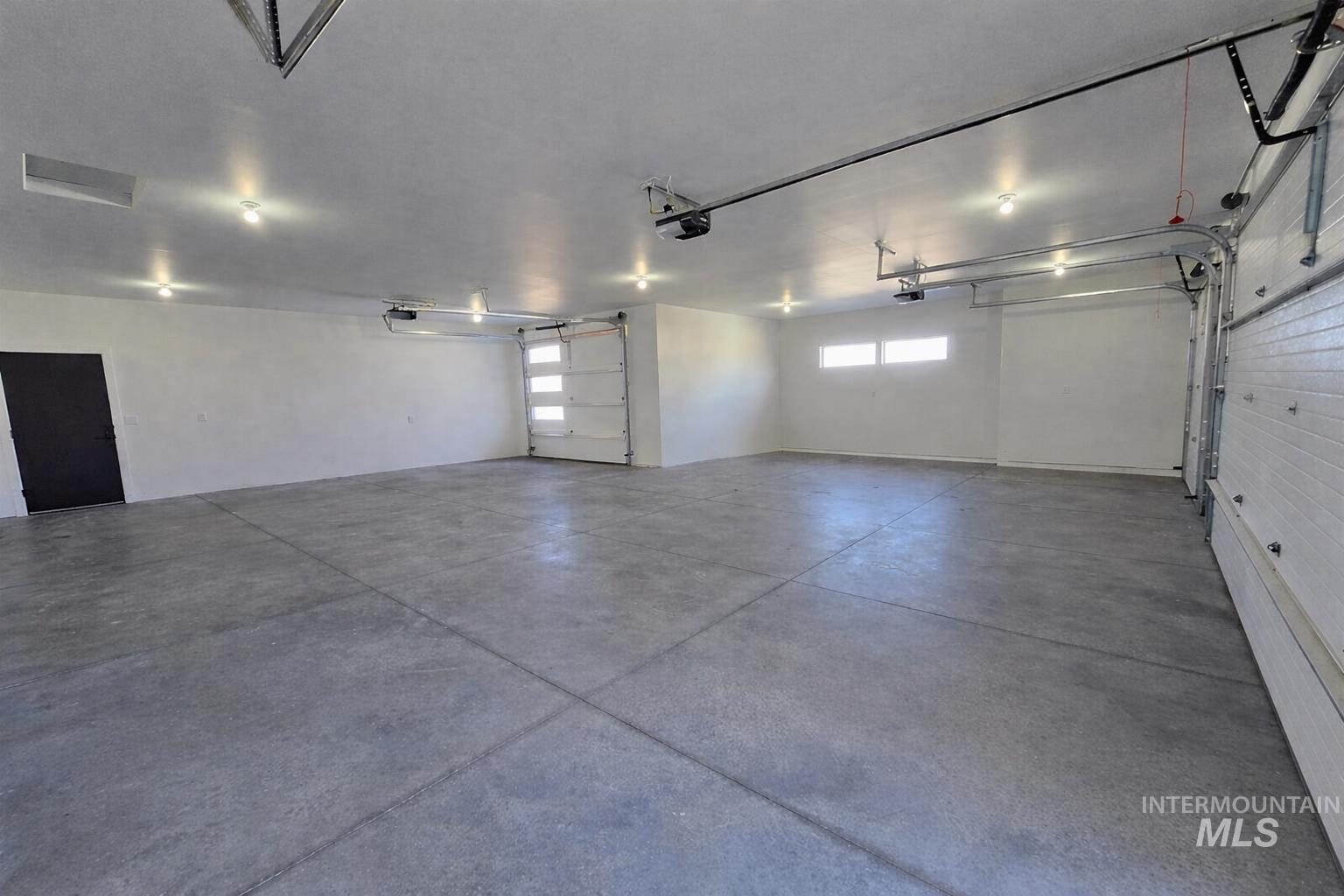 1517 Mountain View Dr., Twin Falls, Idaho 83301, 4 Bedrooms, 3 Bathrooms, Residential For Sale, Price $795,000,MLS 98968095