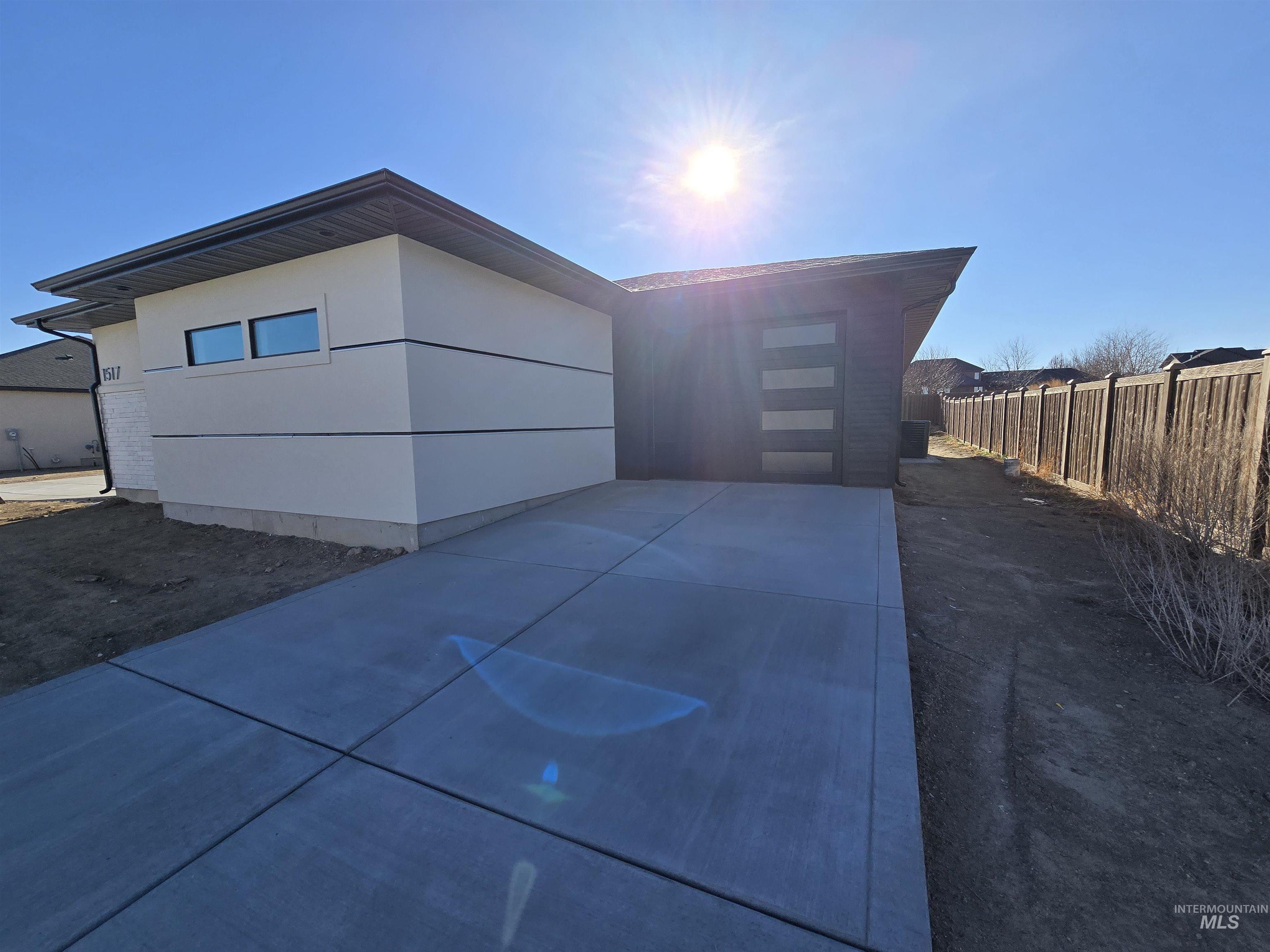 1517 Mountain View Dr., Twin Falls, Idaho 83301, 4 Bedrooms, 3 Bathrooms, Residential For Sale, Price $795,000,MLS 98968095