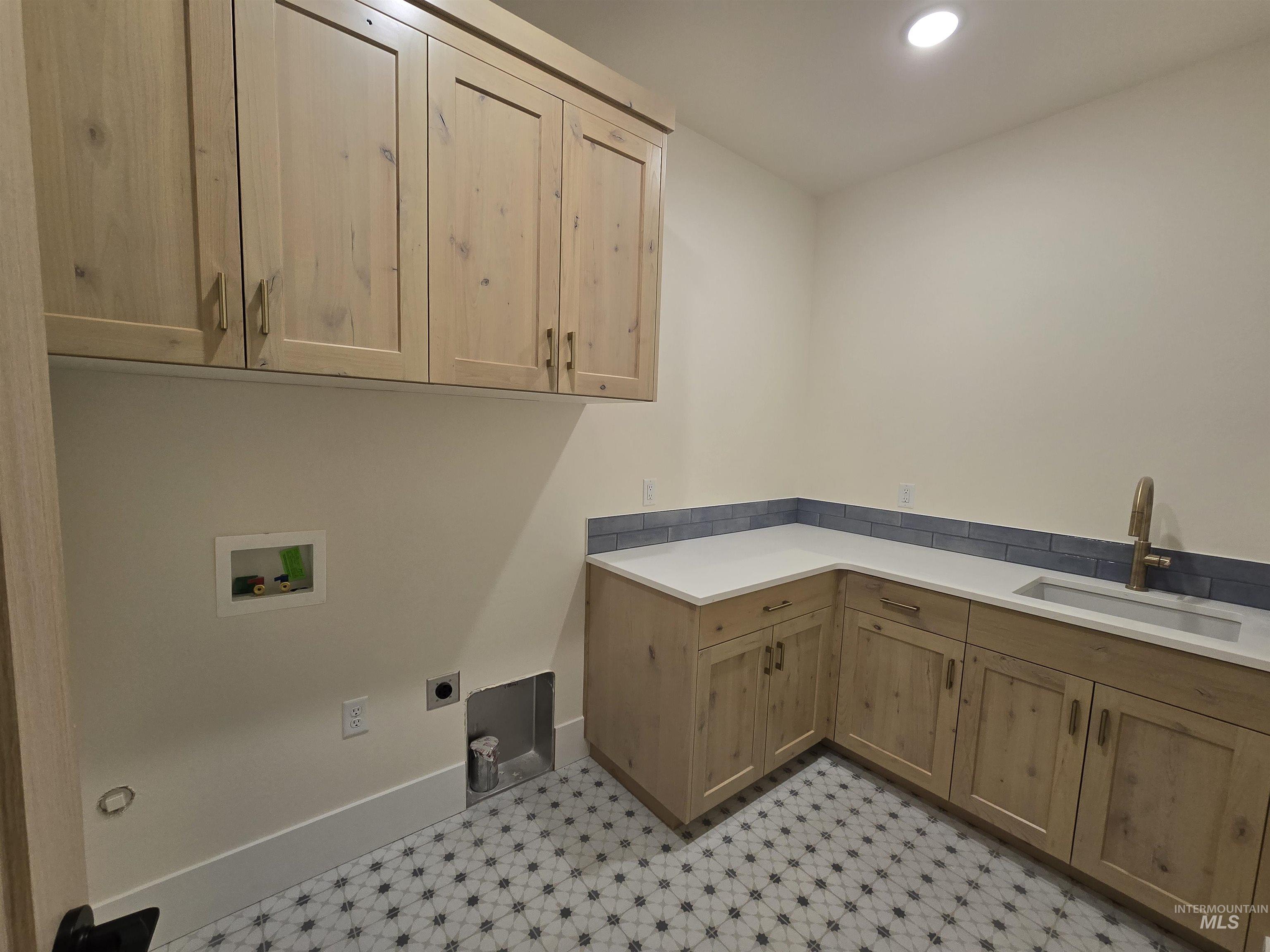 1517 Mountain View Dr., Twin Falls, Idaho 83301, 4 Bedrooms, 3 Bathrooms, Residential For Sale, Price $795,000,MLS 98968095