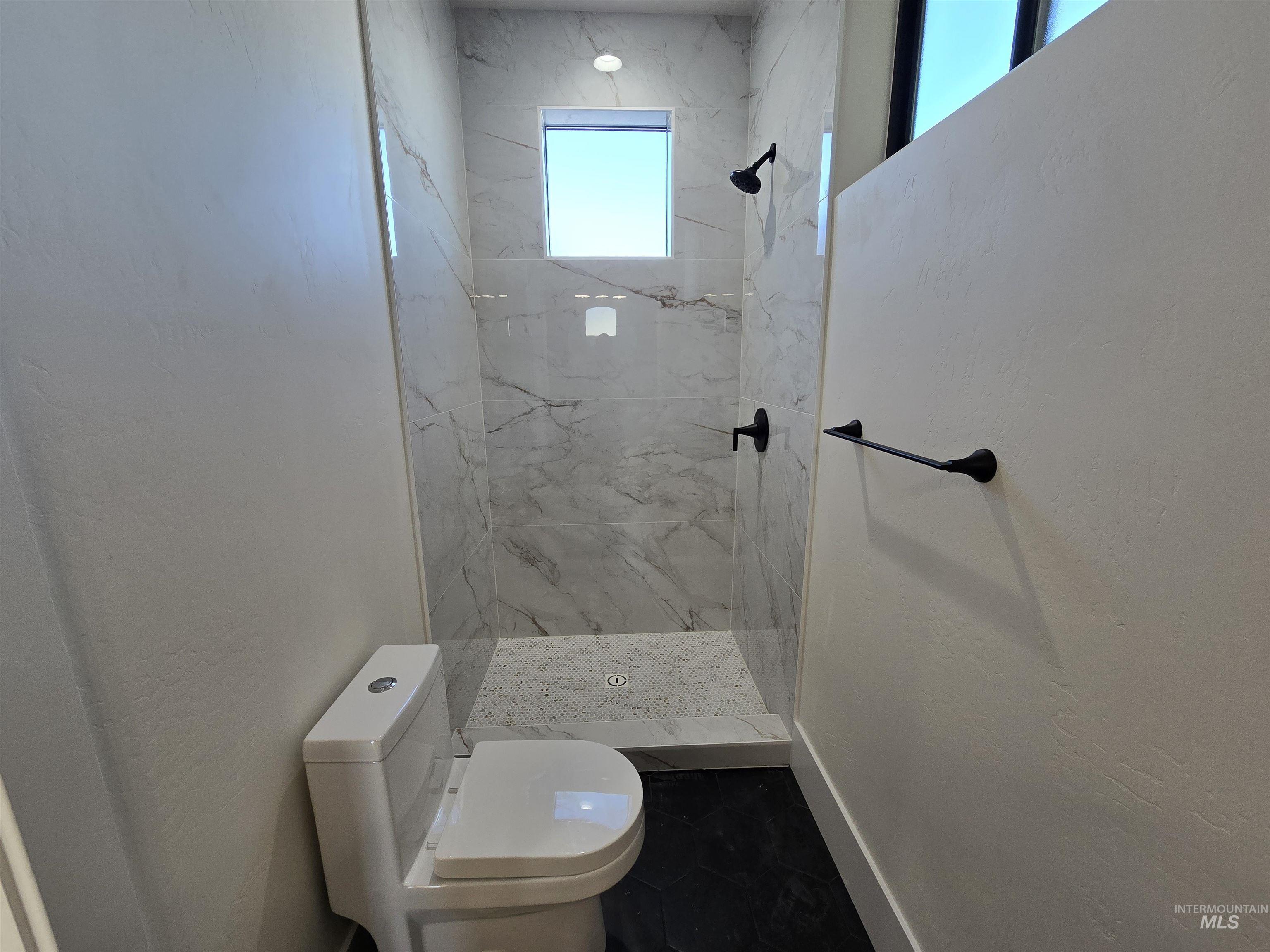 1517 Mountain View Dr., Twin Falls, Idaho 83301, 4 Bedrooms, 3 Bathrooms, Residential For Sale, Price $795,000,MLS 98968095